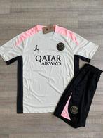 Nike Jordan PSG voetbal set - maat L, Sport en Fitness, Voetbal, Maat L, Ophalen of Verzenden, Nieuw, Trainingspak
