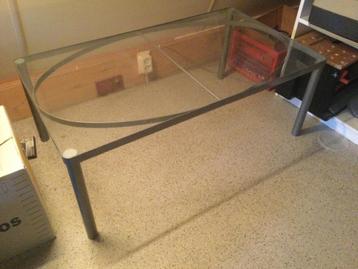 Salontafel met glasplaat