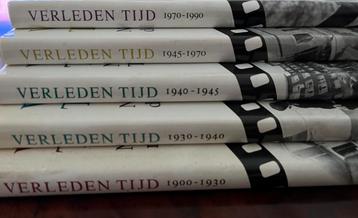 5 boeken serie,  verleden tijd 1900- 1990 beschikbaar voor biedingen