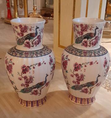 Vaas Chinees capodimonte pauw 2 beschikbaar voor biedingen