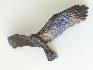 Fraaie Sculptuur Frans van der Ven 1985 Kiekendief Beeld beschikbaar voor biedingen