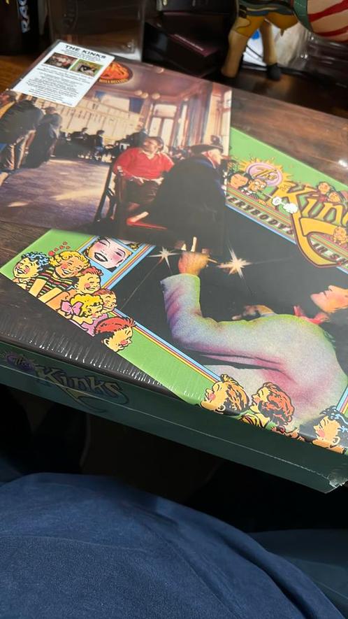 The Kinks deluxe 6 LP 4 cd blu ray sealed box muswell-show, Cd's en Dvd's, Vinyl | Rock, Nieuw in verpakking, Poprock, 12 inch