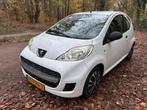 Peugeot 107 1.0 12V E-vti 68PK 3DR 2011 Wit, Voorwielaandrijving, Euro 5, Stof, Zwart