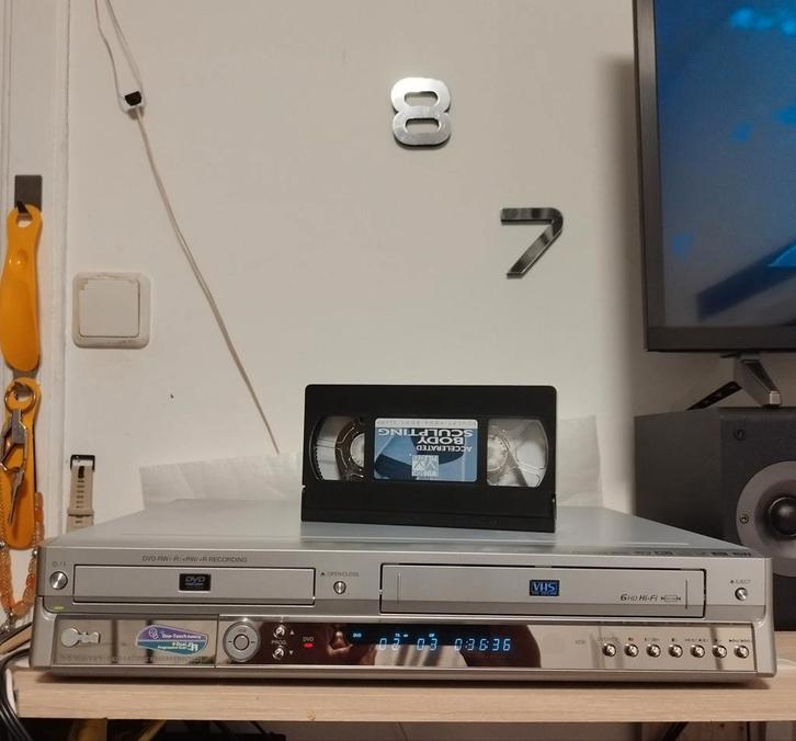 LG DVD/VHS VIDEO Recorder RC- 68223 ., Audio, Tv en Foto, Dvd-spelers, Zo goed als nieuw, LG, Ophalen of Verzenden
