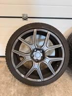 Originele Volvo Polestar Engineered velgen met winterbanden, Gebruikt, Banden en Velgen, Winterbanden, 235 mm