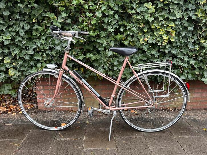 Super hippe/vintage/retro roze fiets, Fietsen en Brommers, Fietsen | Dames | Damesfietsen, Gebruikt, Overige merken, Versnellingen