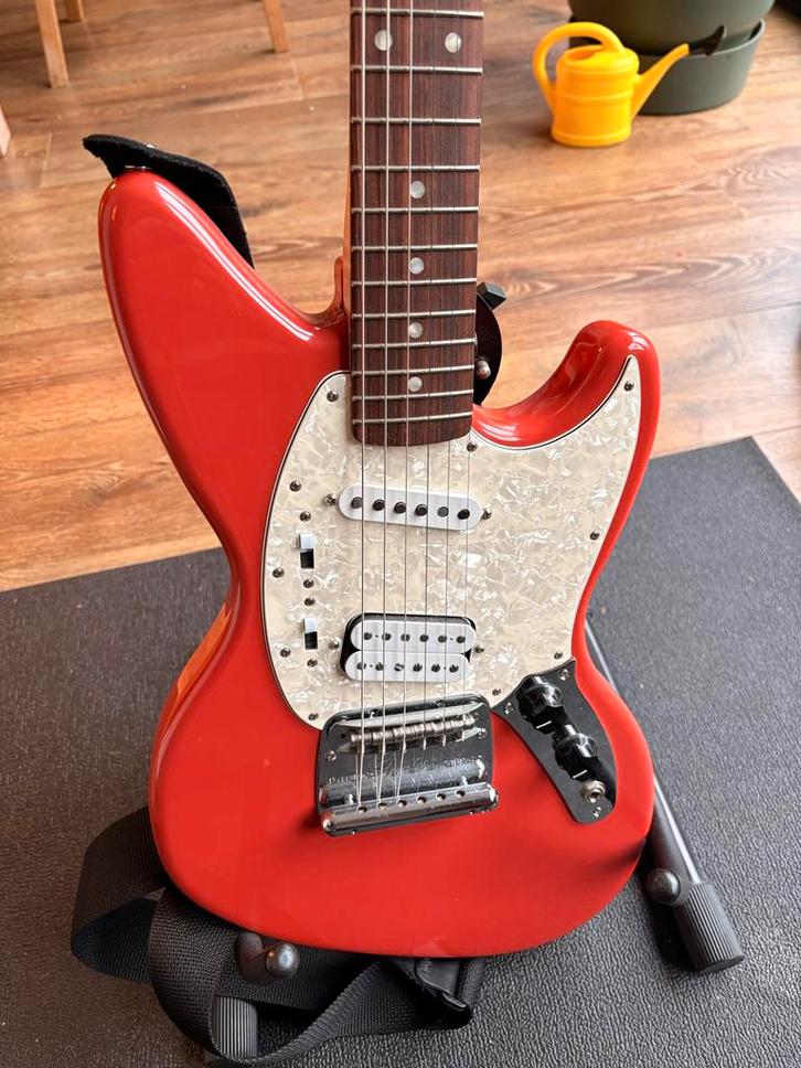 Fender Jagstang - Kurt Cobain - Fiesta Red, Muziek en Instrumenten, Snaarinstrumenten | Gitaren | Elektrisch, Gebruikt, Solid body