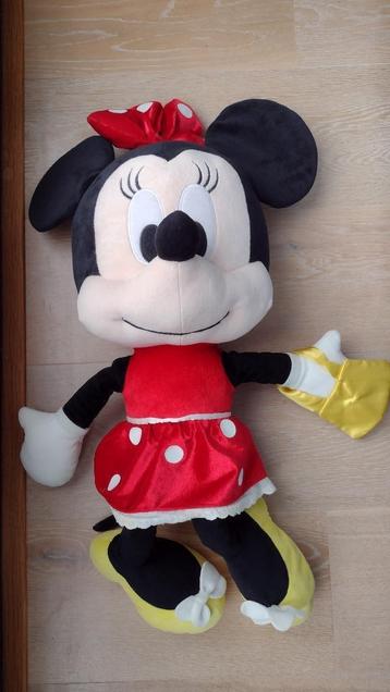 Mini mouse knuffel beschikbaar voor biedingen
