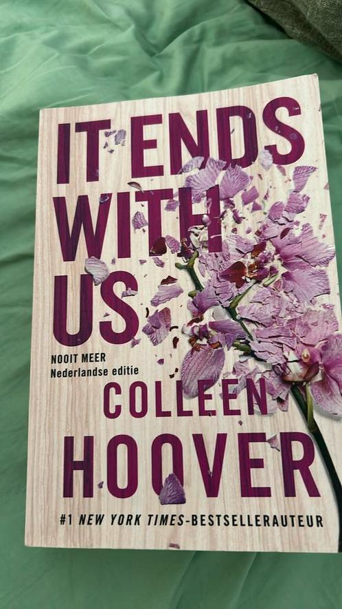 Colleen Hoover - It ends with us, Boeken, Literatuur, Zo goed als nieuw, Nederland, Ophalen of Verzenden