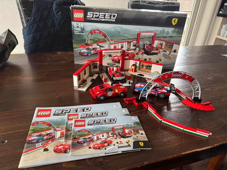 LEGO Speed Champions - Ultieme Ferrari Garage (75889), Kinderen en Baby's, Speelgoed | Duplo en Lego, Zo goed als nieuw, Ophalen of Verzenden