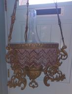 Antieke voormalig petroleumlamp incl. 2 extra glazen kappen, Antiek en Kunst, Antiek | Lampen, Ophalen