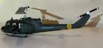 1:48 Corgi Bell Uh Huey Vietnam Oorlog, Ophalen, Zo goed als nieuw, Groter dan 1:72, Revell