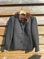 Korte jas met bontkraag van Delmod, Kleding | Dames, Jassen | Winter, Ophalen of Verzenden, Zo goed als nieuw, Maat 36 (S), Zwart