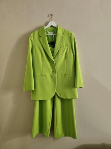 Groen H&M pak (colbert S + pantalon 36) – bijna nieuw beschikbaar voor biedingen