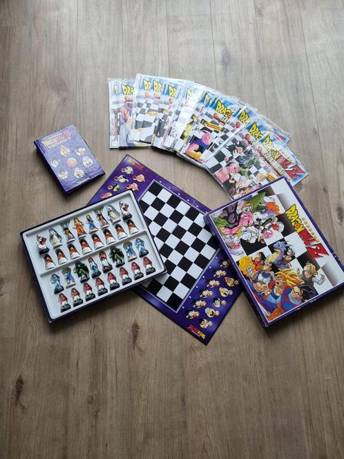 Dragon ball Z schaakspel compleet, Hobby en Vrije tijd, Gezelschapsspellen | Bordspellen, Gebruikt, Een of twee spelers, Ophalen of Verzenden