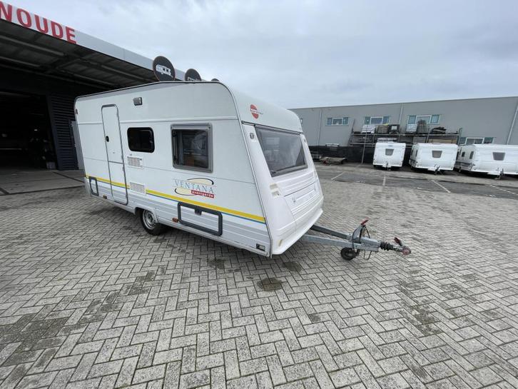 Bürstner Ventana Avantgarde 420 Voortent, Dwarsbed, Caravans en Kamperen, Caravans, Bedrijf, tot en met 4, 750 - 1000 kg, Standaardzit