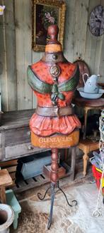 Brocante paspop, Ophalen