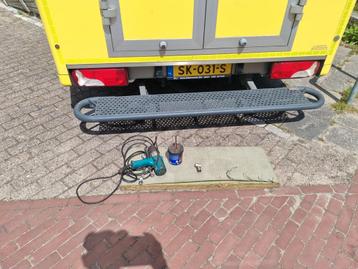 mercedes sprinter 906 verende achter opstap Treeplank  beschikbaar voor biedingen