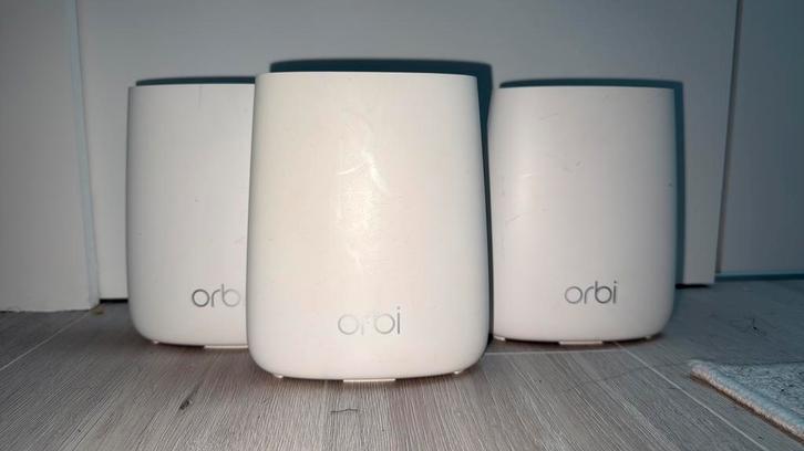 NETGEAR Orbi RBR20 Router, Computers en Software, Powerlines, Gebruikt, Ophalen of Verzenden