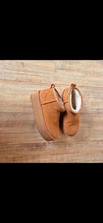 Uggs maat 41, Kleding | Dames, Schoenen, UGG, Zwart, Nieuw, Ophalen of Verzenden