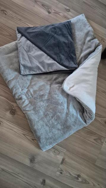 Optidee nieuw hondenkussen alle seizoenen  beschikbaar voor biedingen