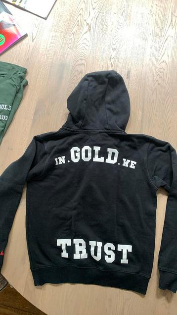 Mooie hoody beschikbaar voor biedingen