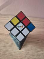 Originele rubiks kubus met standaard, Ophalen of Verzenden, Minder dan 500 stukjes, Zo goed als nieuw, Rubik's of 3D-puzzel