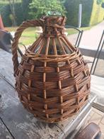 Franse brocante gistfles in rieten mand, Ophalen of Verzenden
