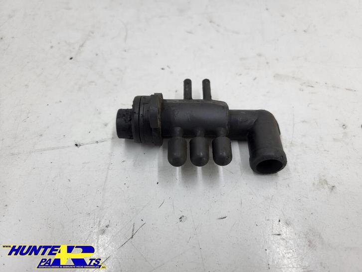 Inlaatspruitstuk Volvo 850/S70/V70/C70 ('91-'96) 6842446, Auto-onderdelen, Motor en Toebehoren, Volvo, Gebruikt, Ophalen of Verzenden