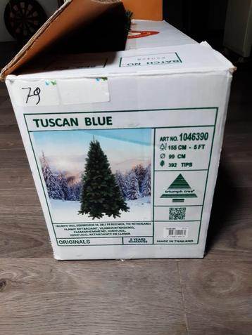 Kerstboom Triumph bijna nieuw!! beschikbaar voor biedingen