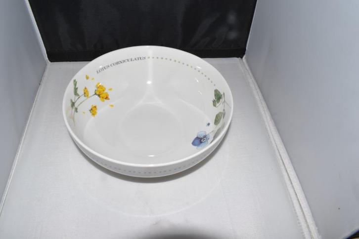 Schalen Marjolein Bastin Wild Flowers servies, Huis en Inrichting, Keuken | Servies, Nieuw, Schaal of Schalen, Overige stijlen