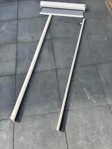 Antraciet Screen / Zonwering beschikbaar voor biedingen