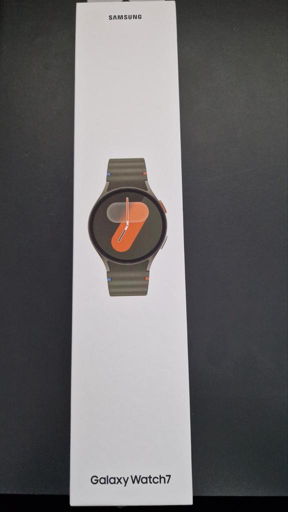 Samsung Galaxy Watch 7 - Nieuw in doos!!, Sieraden, Tassen en Uiterlijk, Smartwatches, Nieuw, Android, Grijs, Afstand, Calorieverbanding