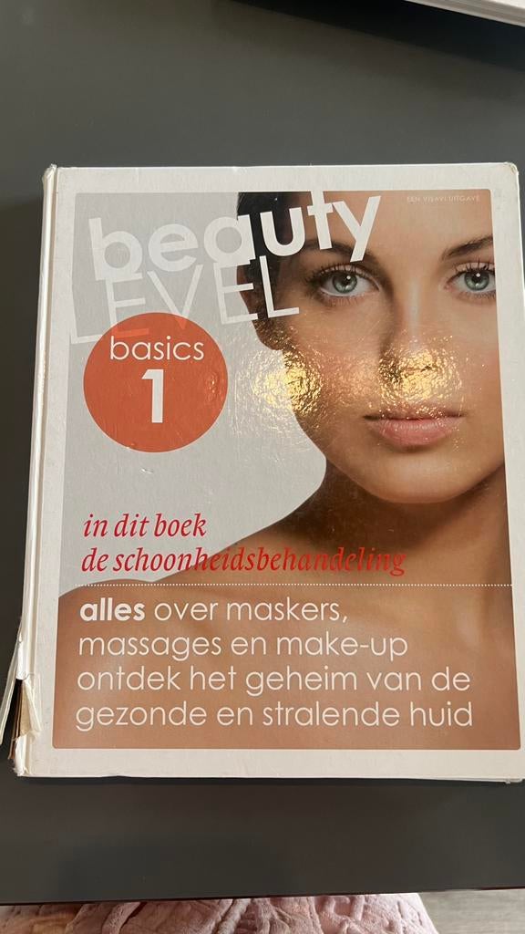 Beauty level basics 1, Boeken, Schoolboeken, Gelezen, Overige vakken, Overige niveaus, Ophalen of Verzenden