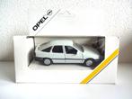 Modelauto Opel Vectra Hatchback., Nieuw, Ophalen of Verzenden, Auto