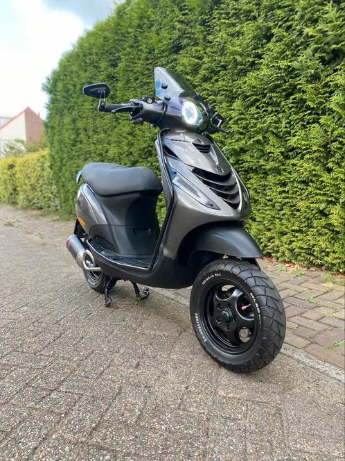 Piaggio zip SP full option, Fietsen en Brommers, Scooters | Piaggio, Zo goed als nieuw, Zip, Maximaal 45 km/u, Benzine, Ophalen