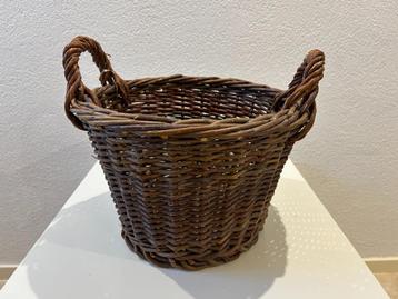 Rotan. mand -stevig. Riet-met handvaten nieuw 21102025 beschikbaar voor biedingen