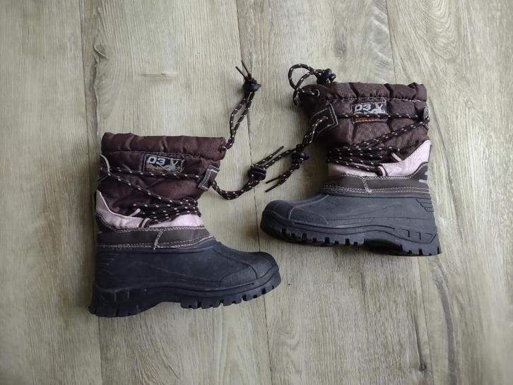 Prachtige bruine snowboots met trekveter, 29. Sneeuwlaarzen., Kinderen en Baby's, Kinderkleding | Schoenen en Sokken, Zo goed als nieuw