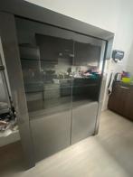Moderne grijze kast met glazen deuren, Ophalen, Gebruikt, 100 tot 150 cm, Glas