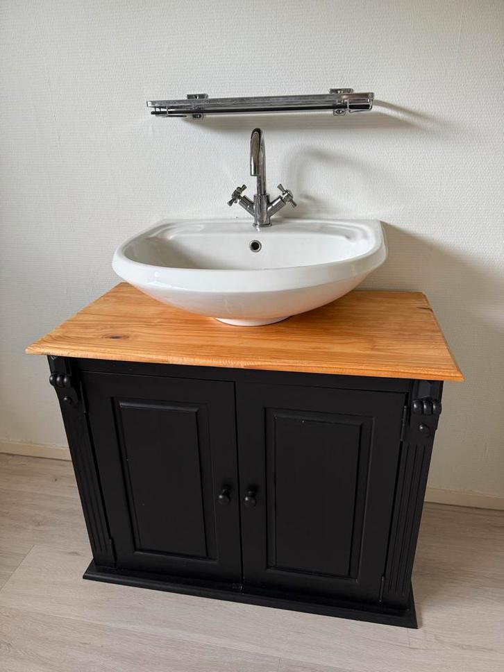 Wastafel met Onderkast & Glazen Plankje, Huis en Inrichting, Badkamer | Badkamermeubels, Gebruikt, Wastafelkast, Minder dan 100 cm