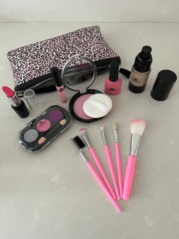 Speelgoed: Make-up set Hippe Girls beschikbaar voor biedingen