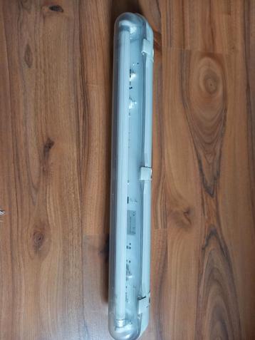 TL lamp - verlichting  - 65 cm (spatwaterdicht) beschikbaar voor biedingen