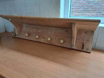 Kapstok beschikbaar voor biedingen