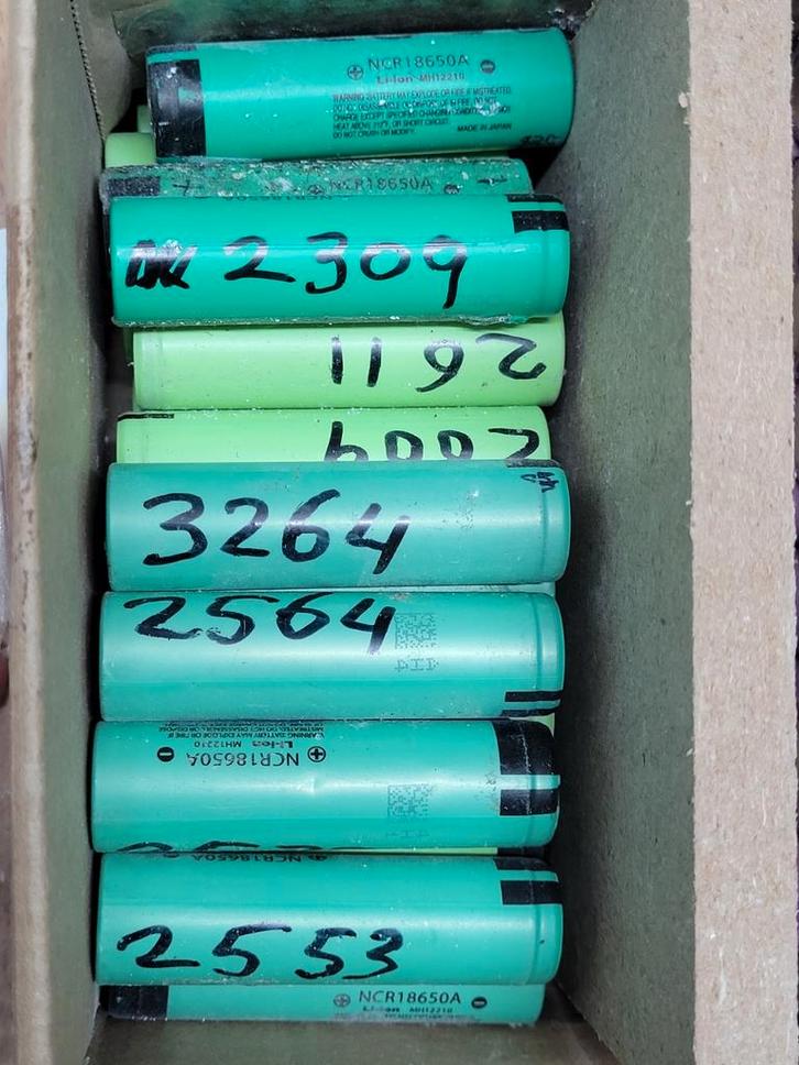 18650 Cellen / Batterijen, Audio, Tv en Foto, Accu's en Batterijen, Gebruikt, Ophalen of Verzenden