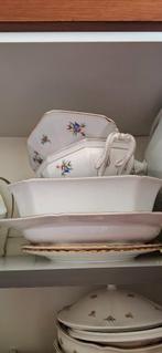 Vintage servies met kleine bloemetjes, Ophalen
