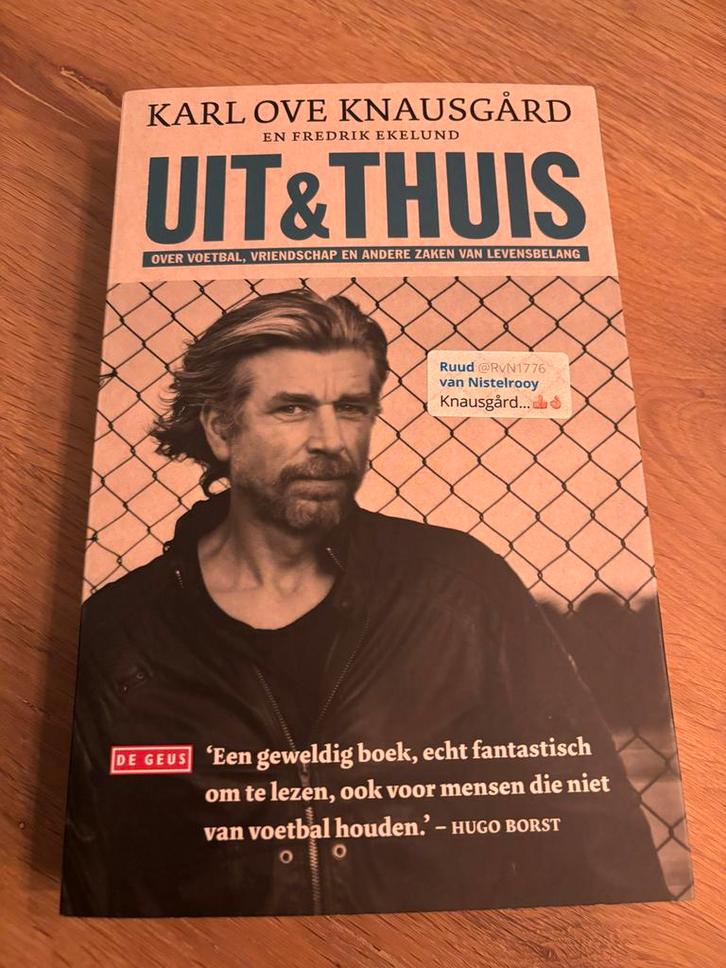 Uit & Thuis - Knausgård - Nieuw!, Boeken, Sportboeken, Nieuw, Overige sporten, Ophalen of Verzenden