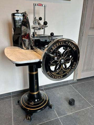Prachtige oude snijmachine berkel gerestaureerd zwart/goud beschikbaar voor biedingen