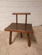 stoeltje brutalist design stijl, Ophalen, Gebruikt, Bruin, Eén