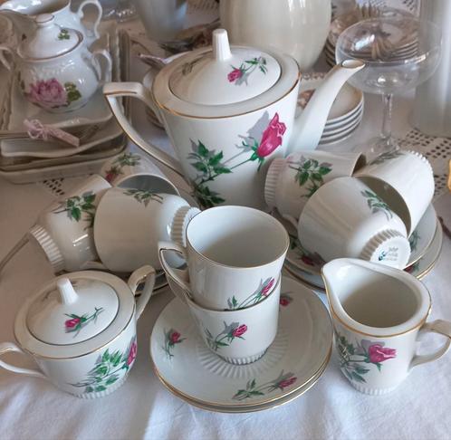Mooi vintage theeservies, 8 persoons, roze roos, Jarolina, Antiek en Kunst, Curiosa en Brocante, Ophalen of Verzenden