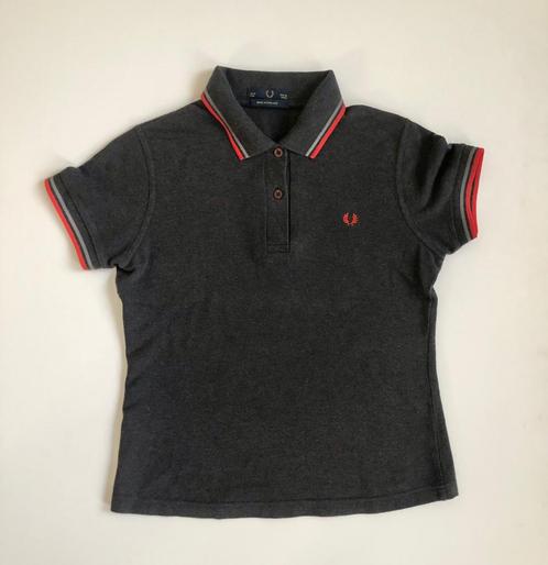Fred Perry donkergrijs poloshirt izgs maat 36-38, Kleding | Dames, T-shirts, Zo goed als nieuw, Maat 36 (S), Grijs, Korte mouw
